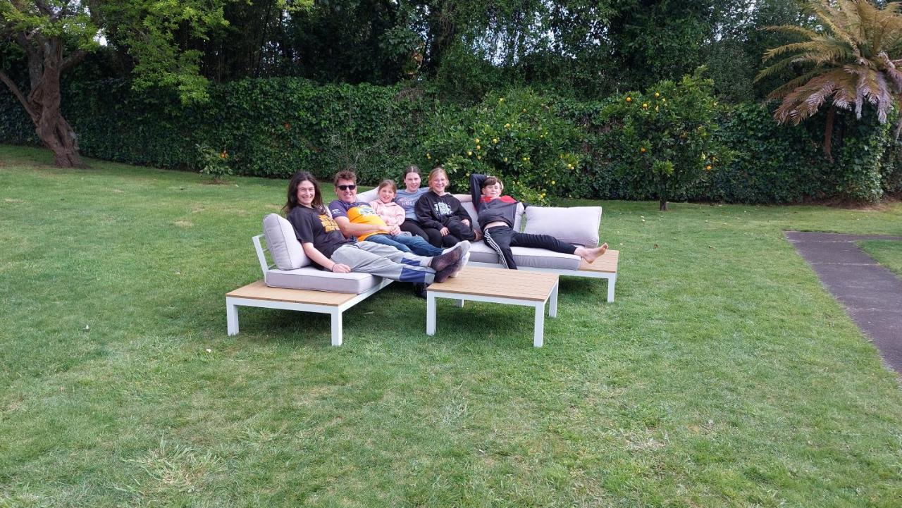 Bed And Breakfast Happy Home Taupo Accommodation Eksteriør bilde
