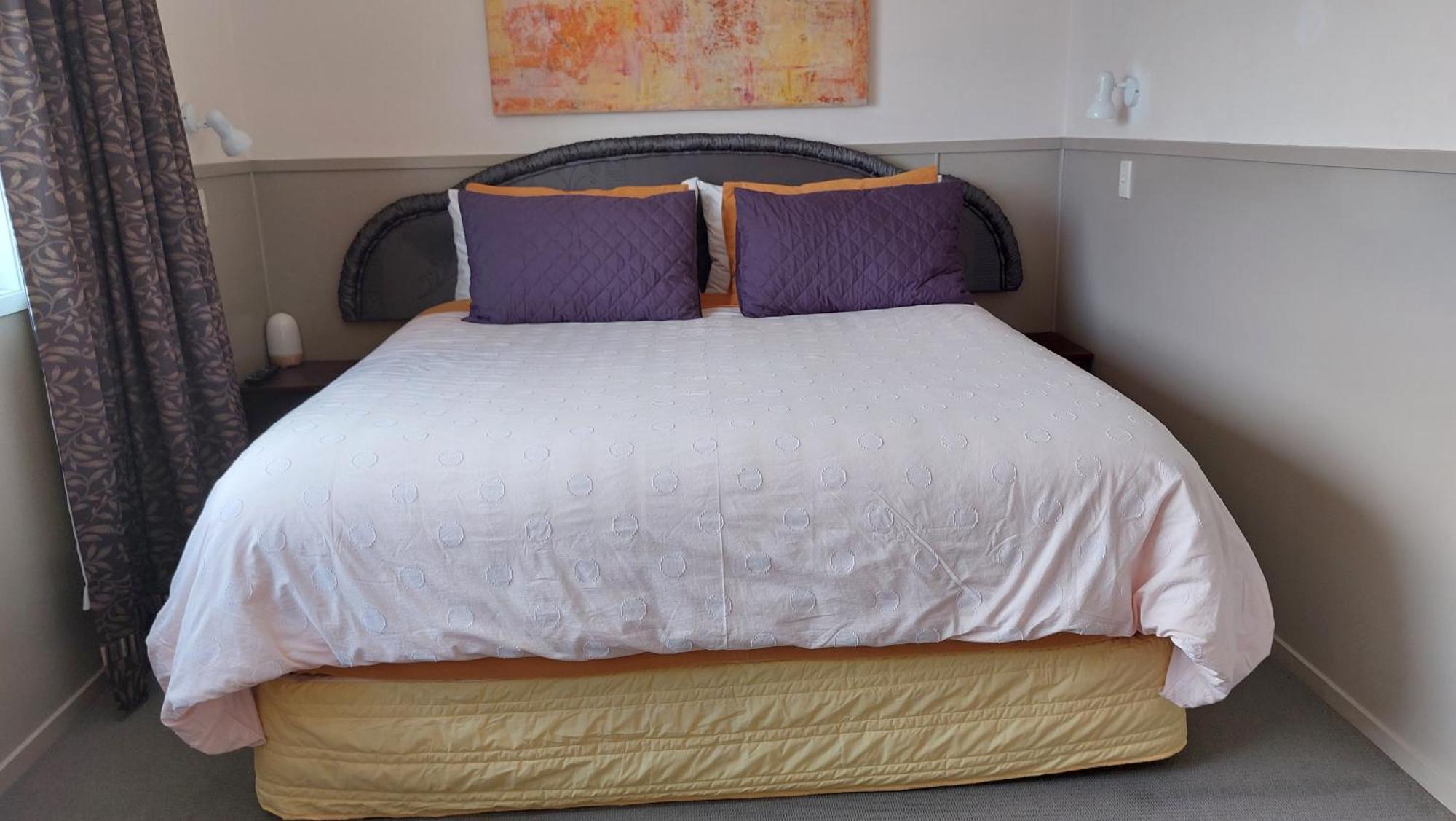Bed And Breakfast Happy Home Taupo Accommodation Eksteriør bilde