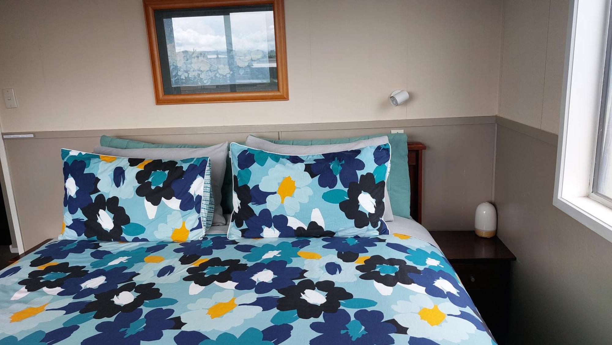 Bed And Breakfast Happy Home Taupo Accommodation Eksteriør bilde