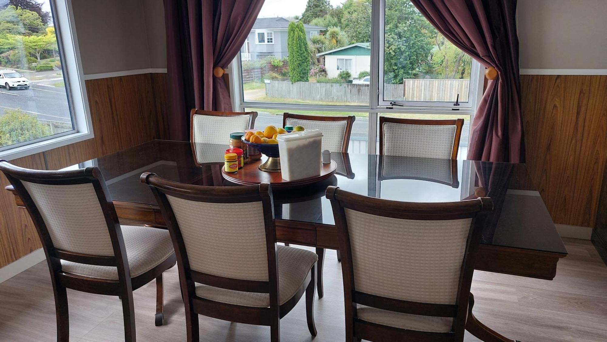 Bed And Breakfast Happy Home Taupo Accommodation Eksteriør bilde