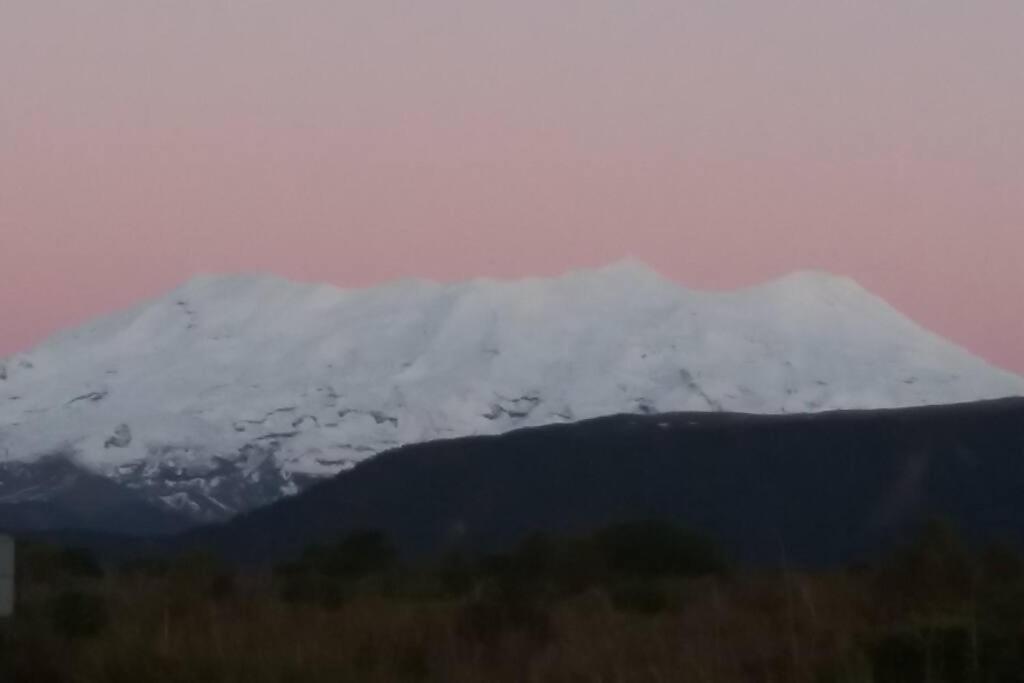 Bed And Breakfast Happy Home Taupo Accommodation Eksteriør bilde