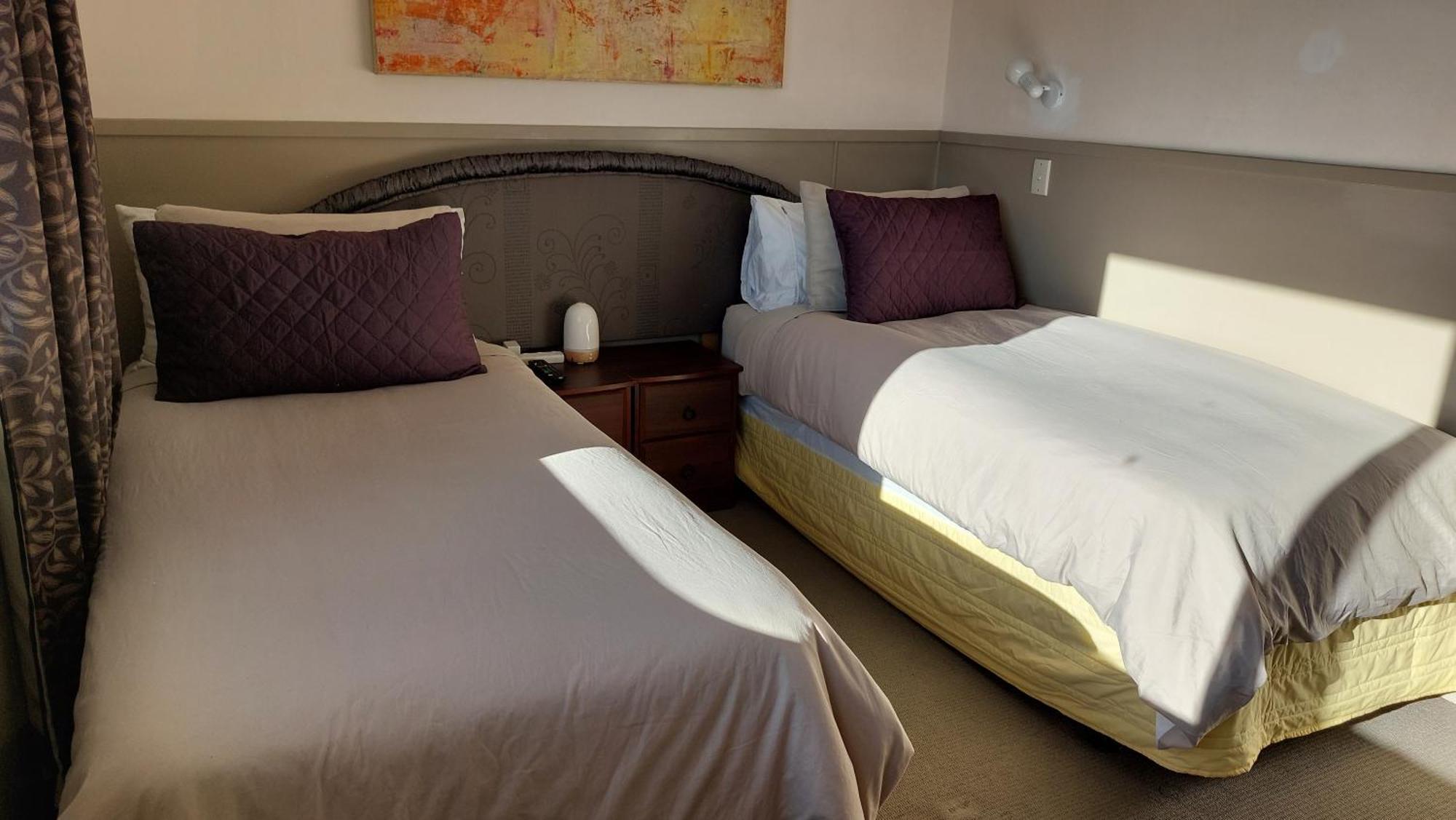 Bed And Breakfast Happy Home Taupo Accommodation Eksteriør bilde