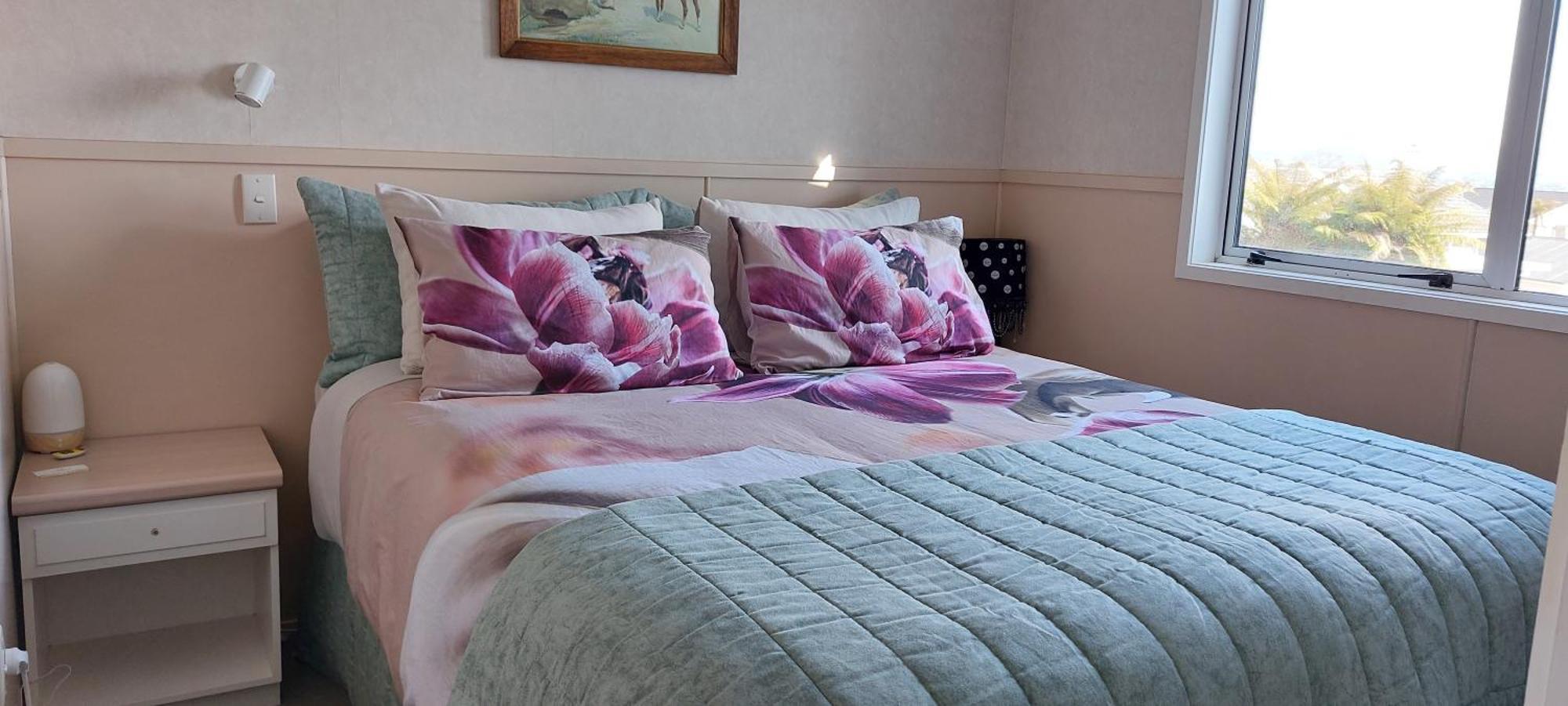 Bed And Breakfast Happy Home Taupo Accommodation Eksteriør bilde