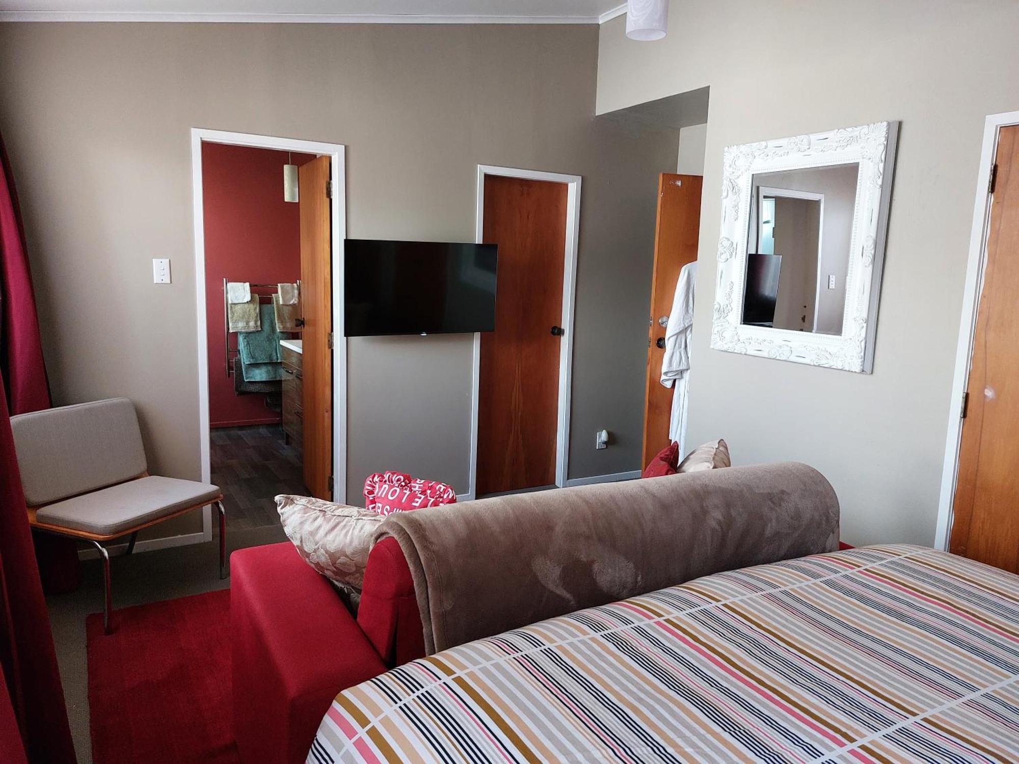 Bed And Breakfast Happy Home Taupo Accommodation Eksteriør bilde