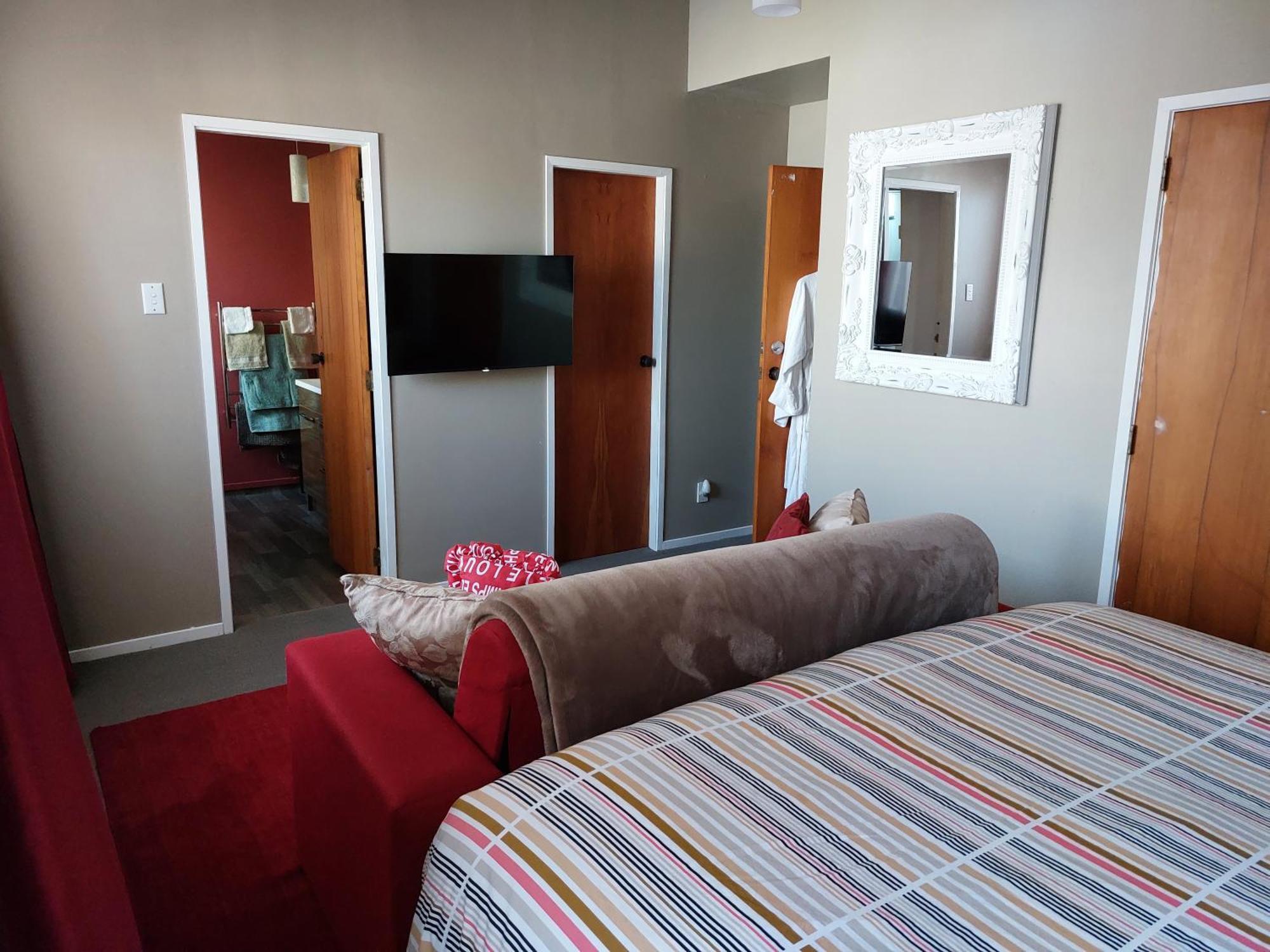 Bed And Breakfast Happy Home Taupo Accommodation Eksteriør bilde